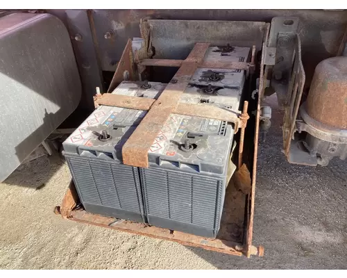 International 7400 Battery Box