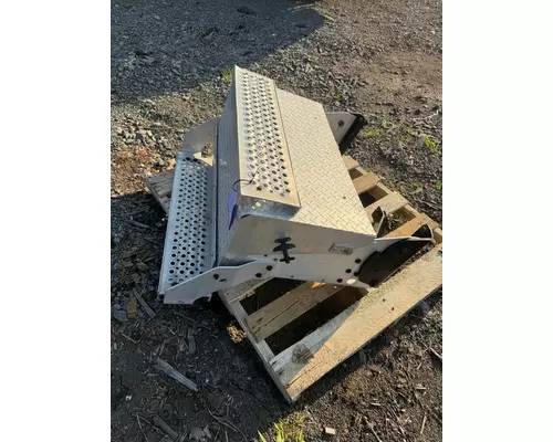 Battery Box INTERNATIONAL 7400 Camerota Truck Parts