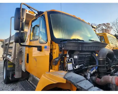 International 7400 Cab