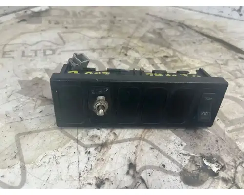 Column Switch International 7400 Dixie Truck Centre