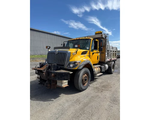 Complete Vehicle INTERNATIONAL 7400 Rydemore Heavy Duty Truck Parts Inc