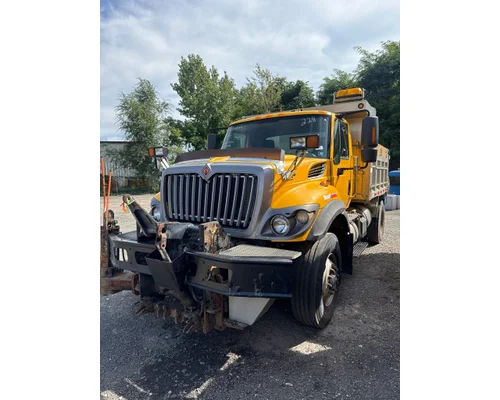 Complete Vehicle INTERNATIONAL 7400 Rydemore Heavy Duty Truck Parts Inc