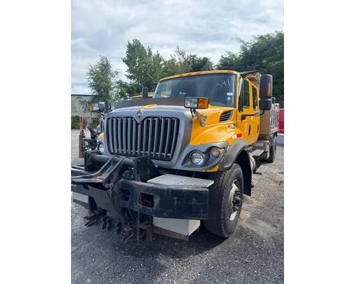 Complete Vehicle INTERNATIONAL 7400 Rydemore Heavy Duty Truck Parts Inc