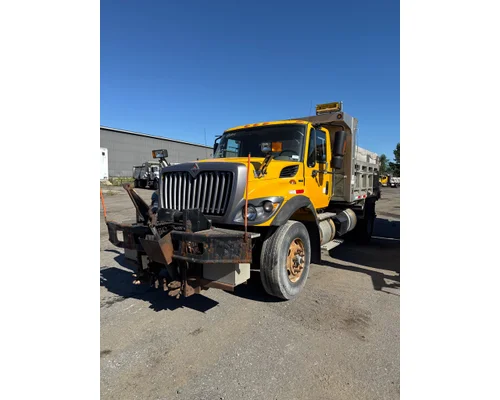 Complete Vehicle INTERNATIONAL 7400 Rydemore Heavy Duty Truck Parts Inc