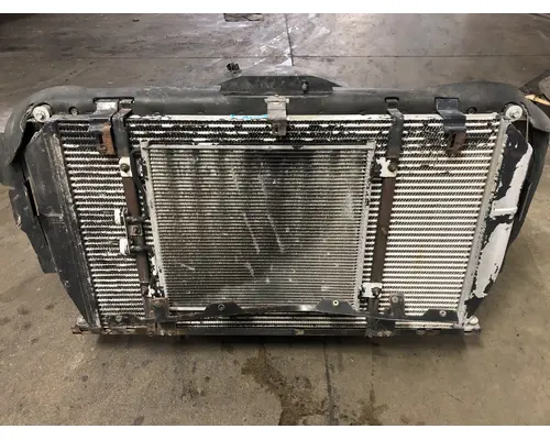 International 7400 Cooling Assembly. (Rad., Cond., ATAAC)