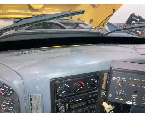 International 7400 Dash Assembly