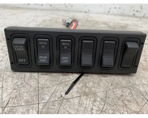 Dash / Console Switch INTERNATIONAL 7400 Frontier Truck Parts