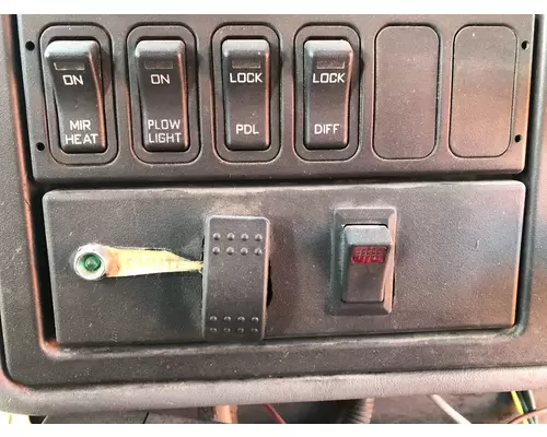 International 7400 Dash Panel