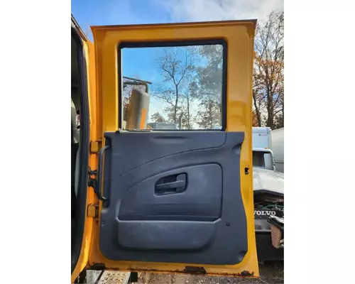 International 7400 Door Assembly, Front