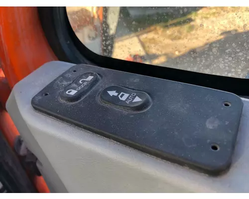 International 7400 Door Electrical Switch