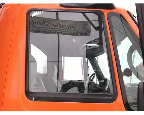 Door Glass, Front International 7400 Vander Haags Inc Cb