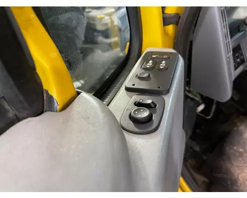 International 7400 Door Mirror