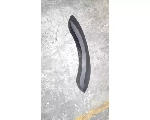 Fender Extension INTERNATIONAL 7400 Marshfield Transportation Products