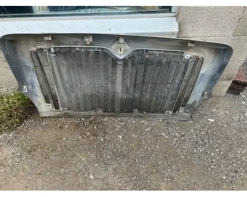 International 7400 Grille