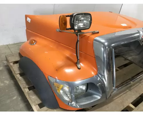 International 7400 Hood