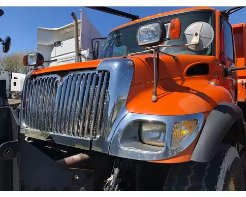 International 7400 Hood