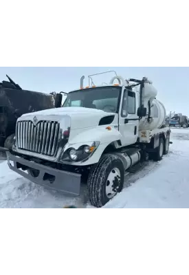 International 7400 Hood