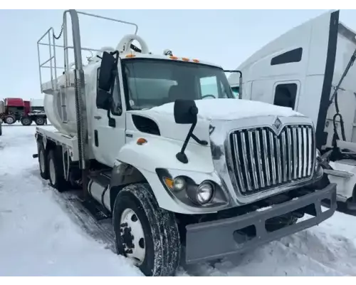 International 7400 Hood