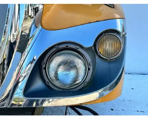 International 7400 Hood