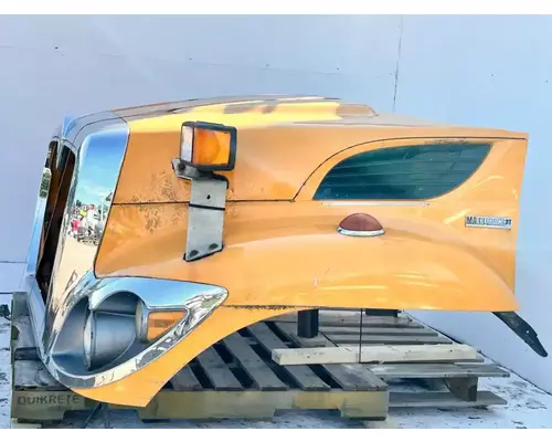 International 7400 Hood