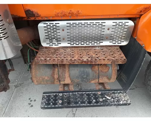 International 7400 Parts Unit
