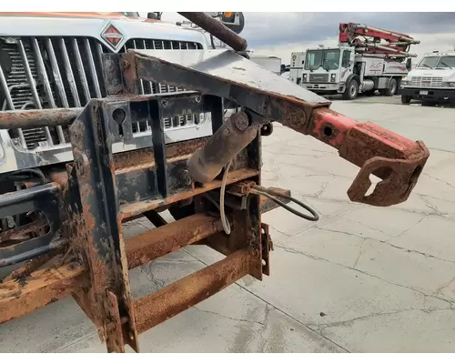 International 7400 Parts Unit