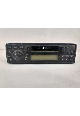 International 7400 Radio
