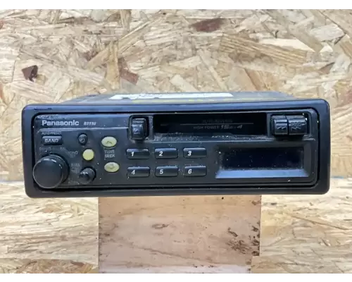 International 7400 Radio