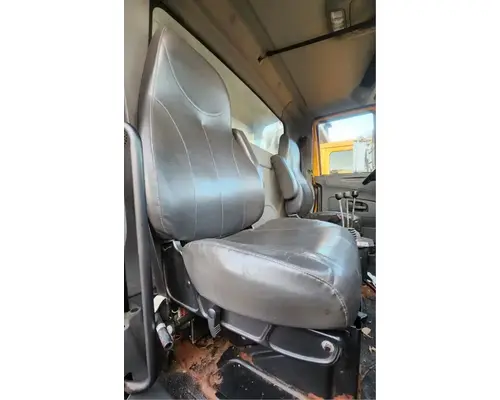 Seat, Front International 7400 Complete Recycling Group LLC