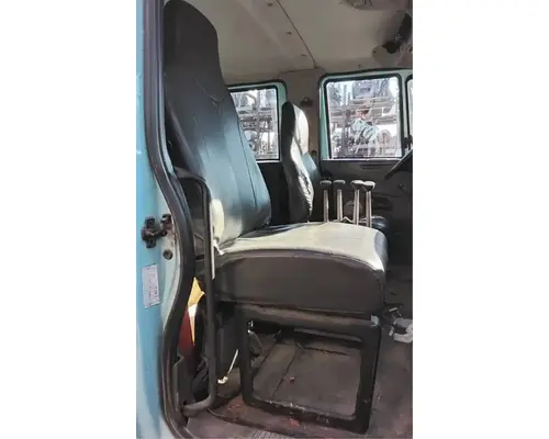 Seat, Front International 7400 Complete Recycling Group LLC
