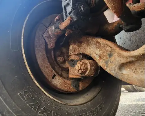 Spindle / Knuckle, Front International 7400 Complete Recycling Group LLC