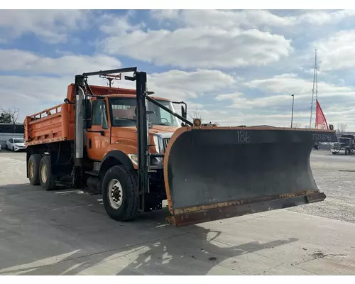 International 7400 Truck