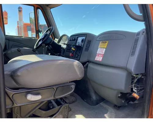 International 7400 Truck