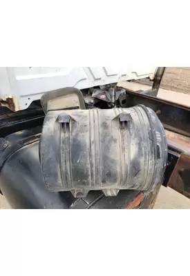 International 7500 Air Cleaner