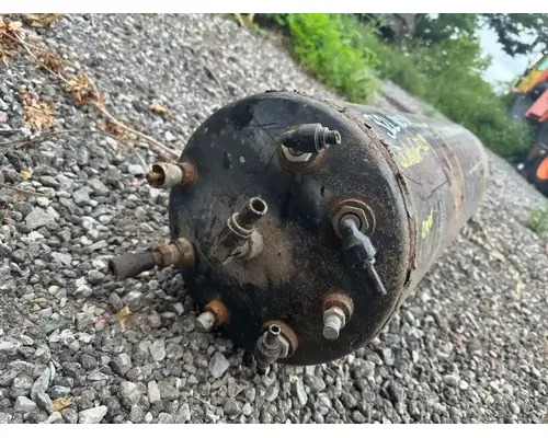 International 7500 Air Tank