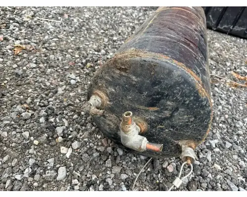 International 7500 Air Tank