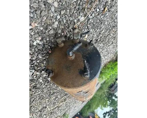 International 7500 Air Tank