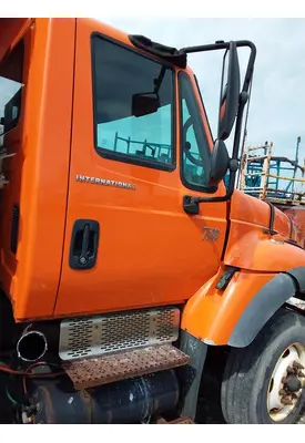 International 7500 Cab