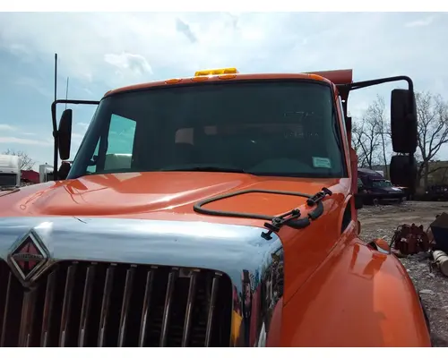 International 7500 Cab