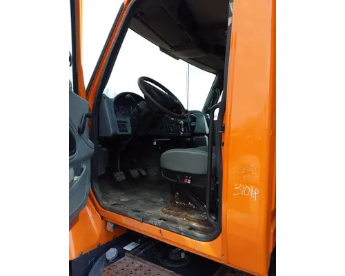 International 7500 Cab