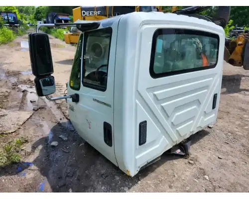International 7500 Cab