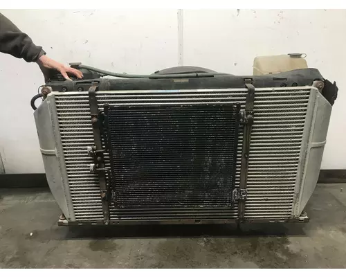 International 7500 Cooling Assembly. (Rad., Cond., ATAAC)