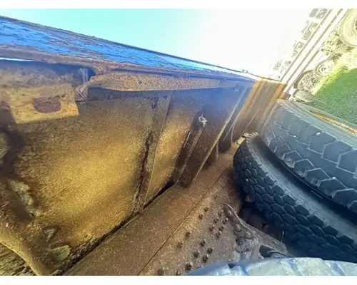International 7500 Equipment (Mounted)