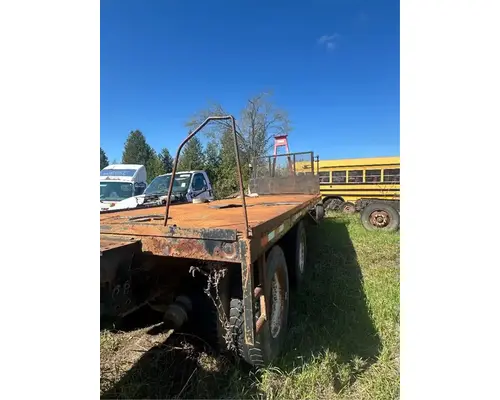 International 7500 Equipment (Mounted)