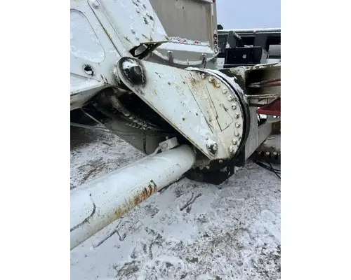 International 7500 Equipment (Mounted)