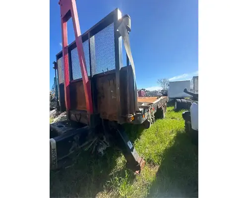 Equipment (Mounted) International 7500 Dixie Truck Centre