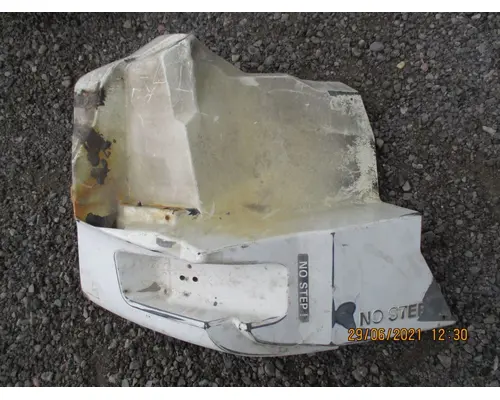 Fender Extension International 7500 Dixie Truck Centre