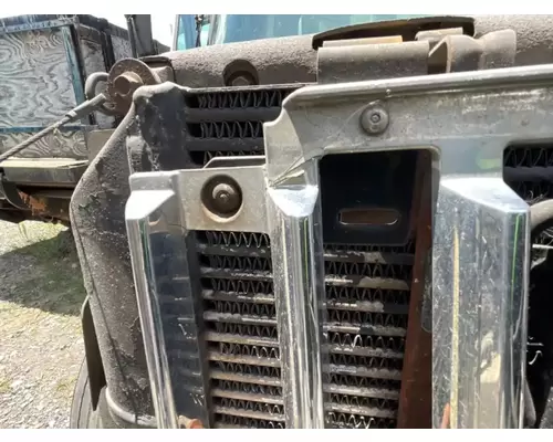 International 7500 Grille