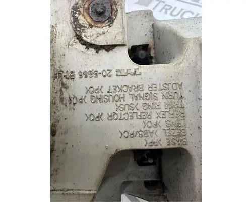 International 7500 Headlamp Assembly