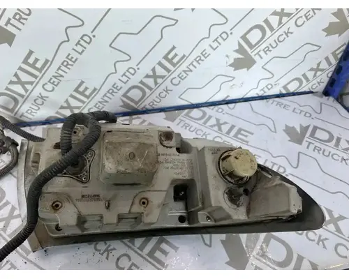 International 7500 Headlamp Assembly